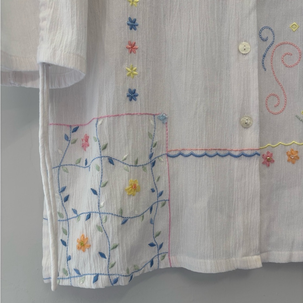 Koret Francisca White Button Down Embroidered Top… - image 2